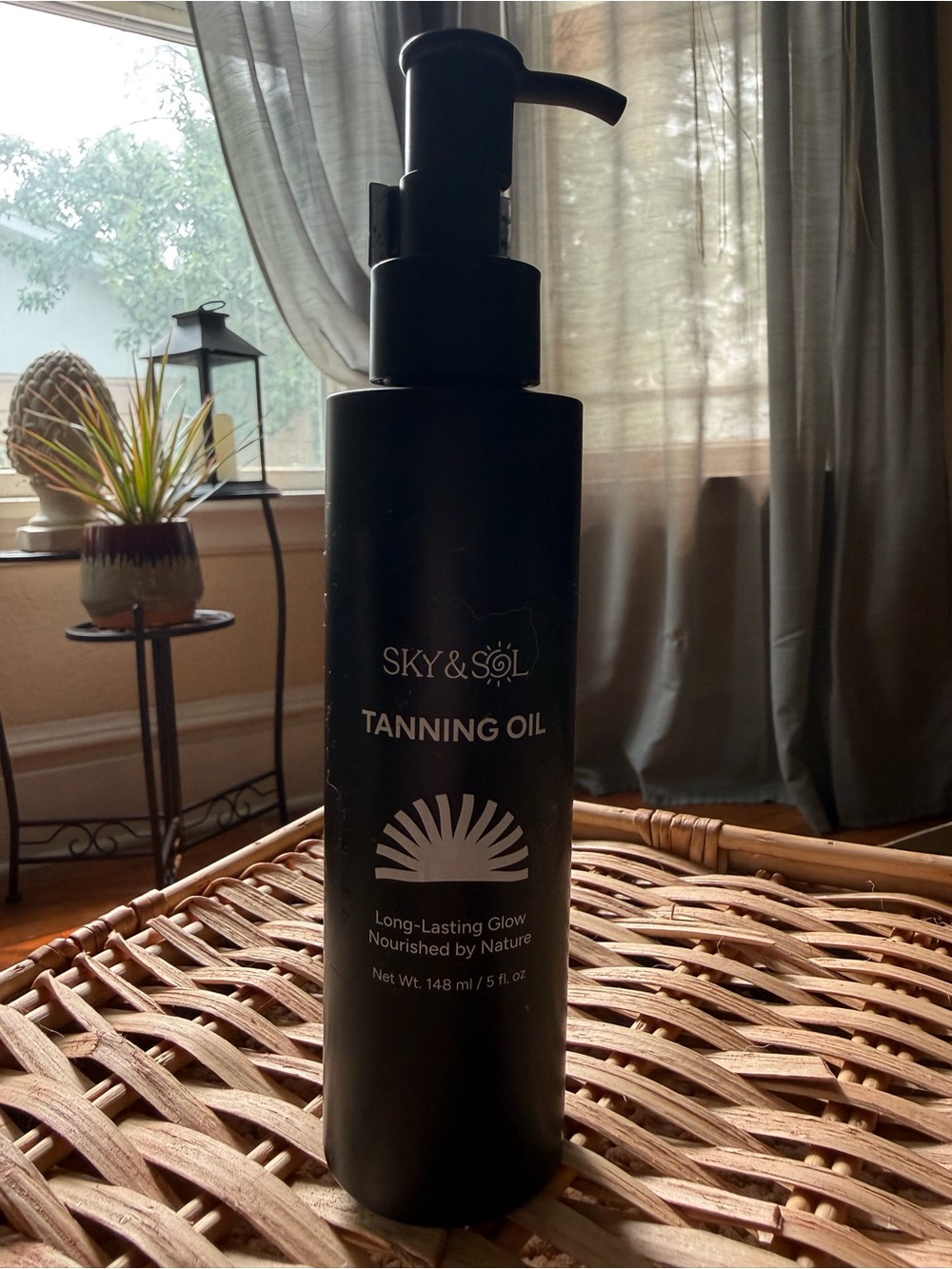 Black Tanning Oil — Long-Lasting Glow